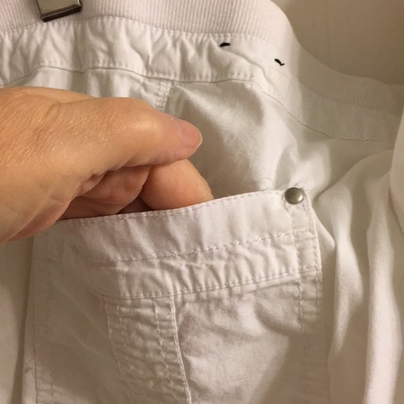 26W Avenue 26W Baggy Cotton Capri Pant with Comfort Waist - Nantucket Coastal. - Picture 6 of 15